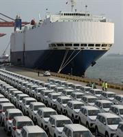 «Πάρκινγκ αυτοκινήτων» τα λιμάνια της Ευρώπης